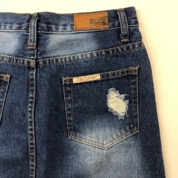 Distressed denim dark wash jean mini skirt -  Small - Picture 4 of 7